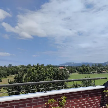 C03a02 Con Piscina Y Garaje By R2r Consulting 公寓