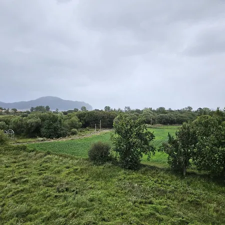 C03a02 Con Piscina Y Garaje By R2r Consulting 아파트 *